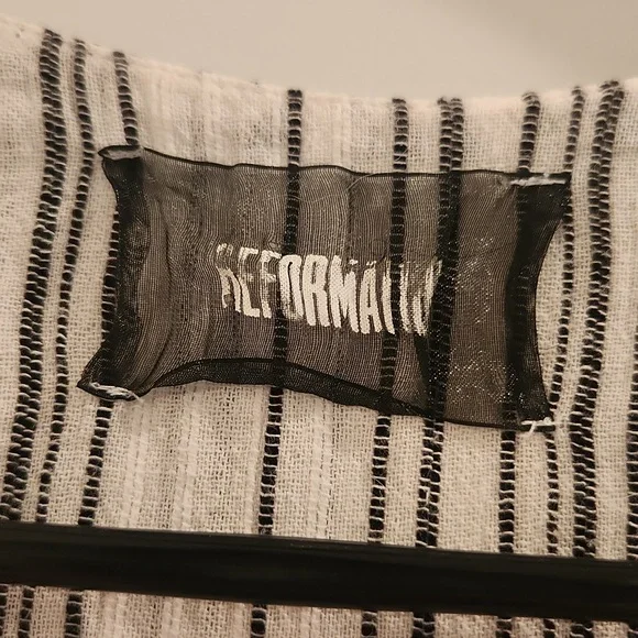 Reformation Striped Linen Dress Size Medium Without Belt - Picture 3 of 9